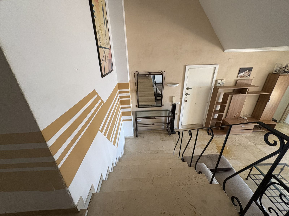 Penthouse te koop in Estepona | 4 slaapkamers H5111275