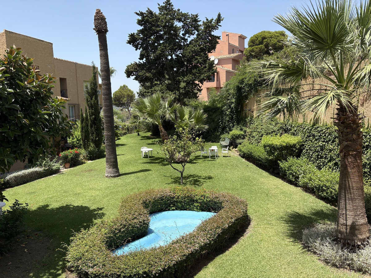 Penthouse te koop in Estepona | 4 slaapkamers H5111275
