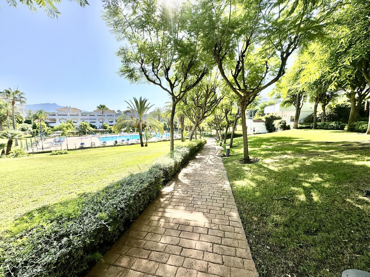 Penthouse te koop in Estepona | 2 slaapkamers H5111629