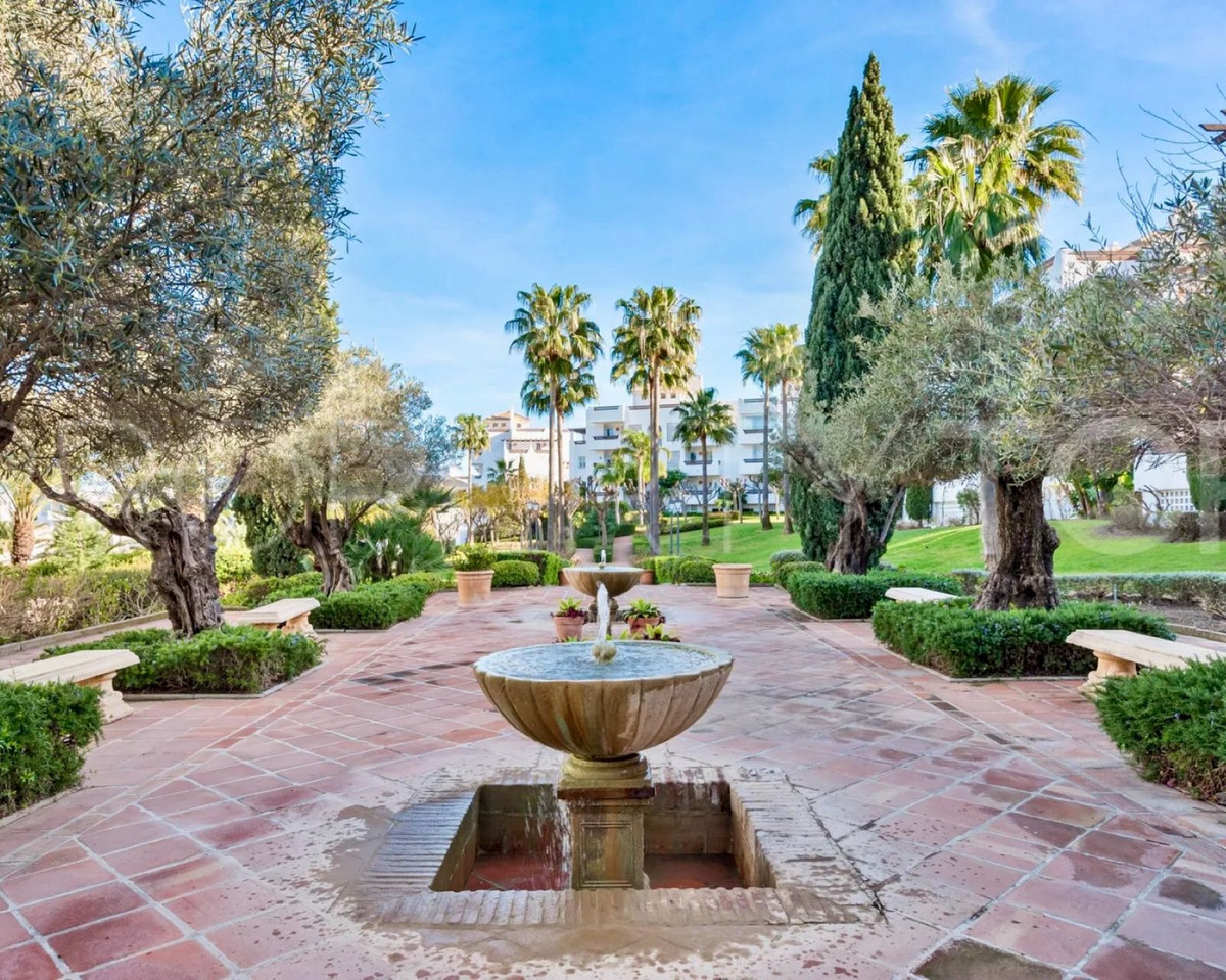 Penthouse te koop in Estepona | 2 slaapkamers H5111629