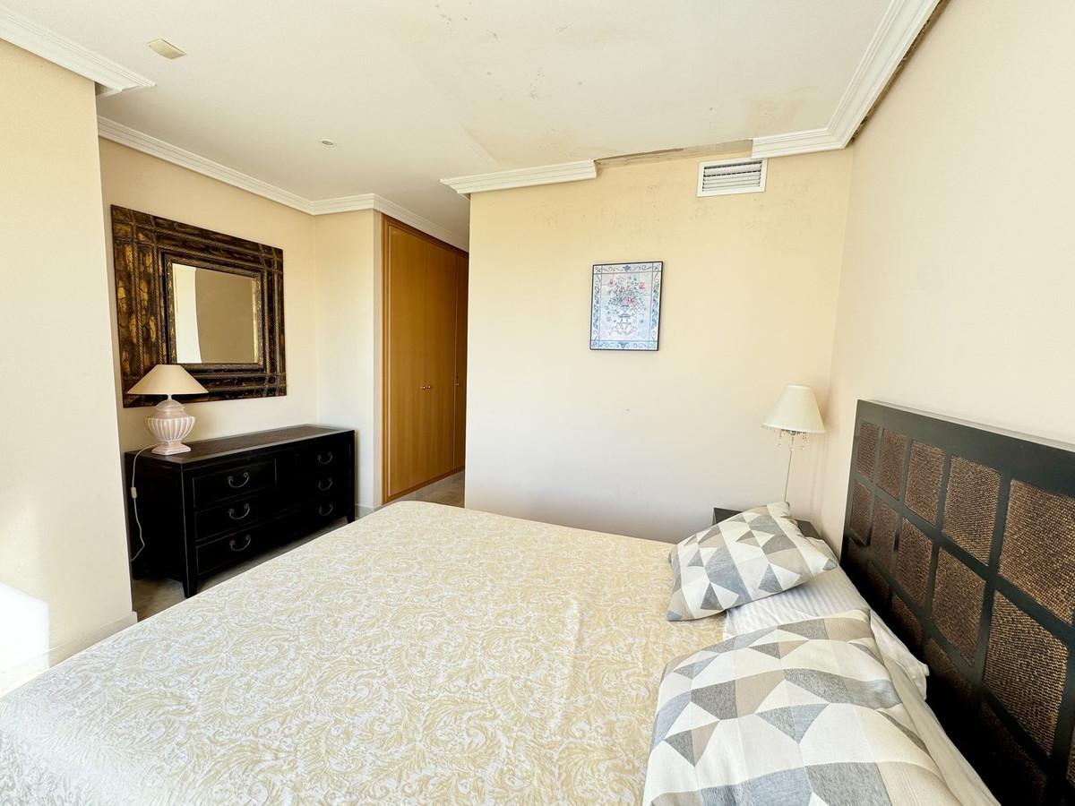 Penthouse te koop in Estepona | 2 slaapkamers H5111629