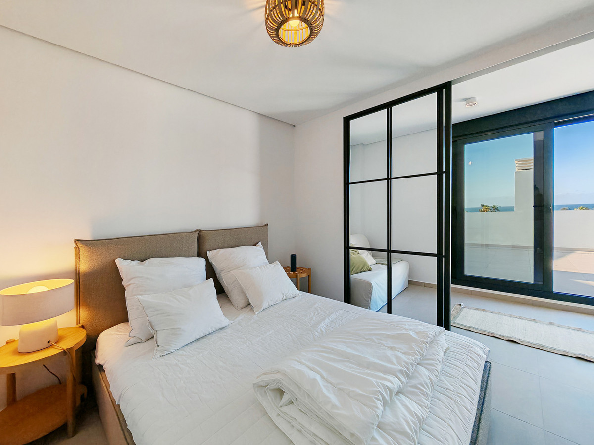 Appartement te koop in Estepona | 4 slaapkamers H5111839