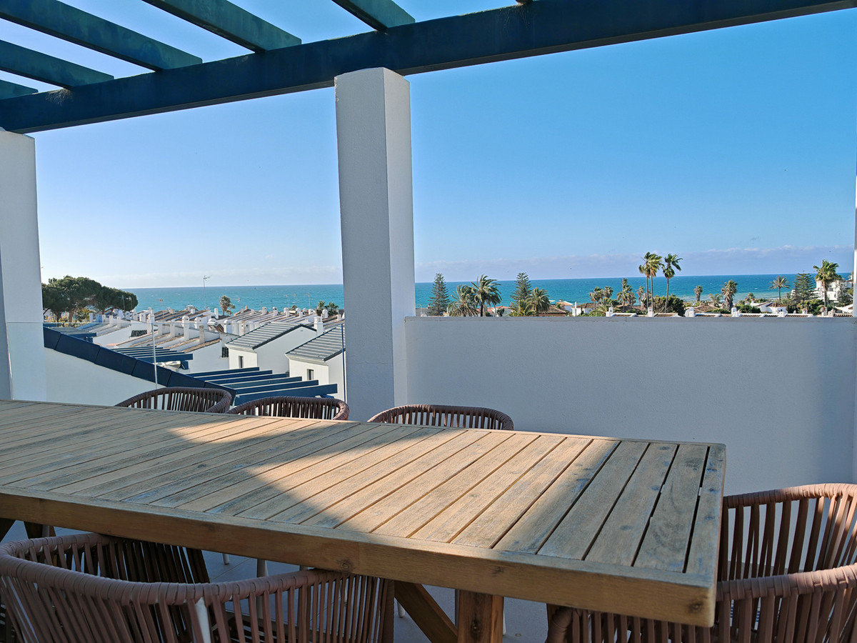 Appartement te koop in Estepona | 4 slaapkamers H5111839