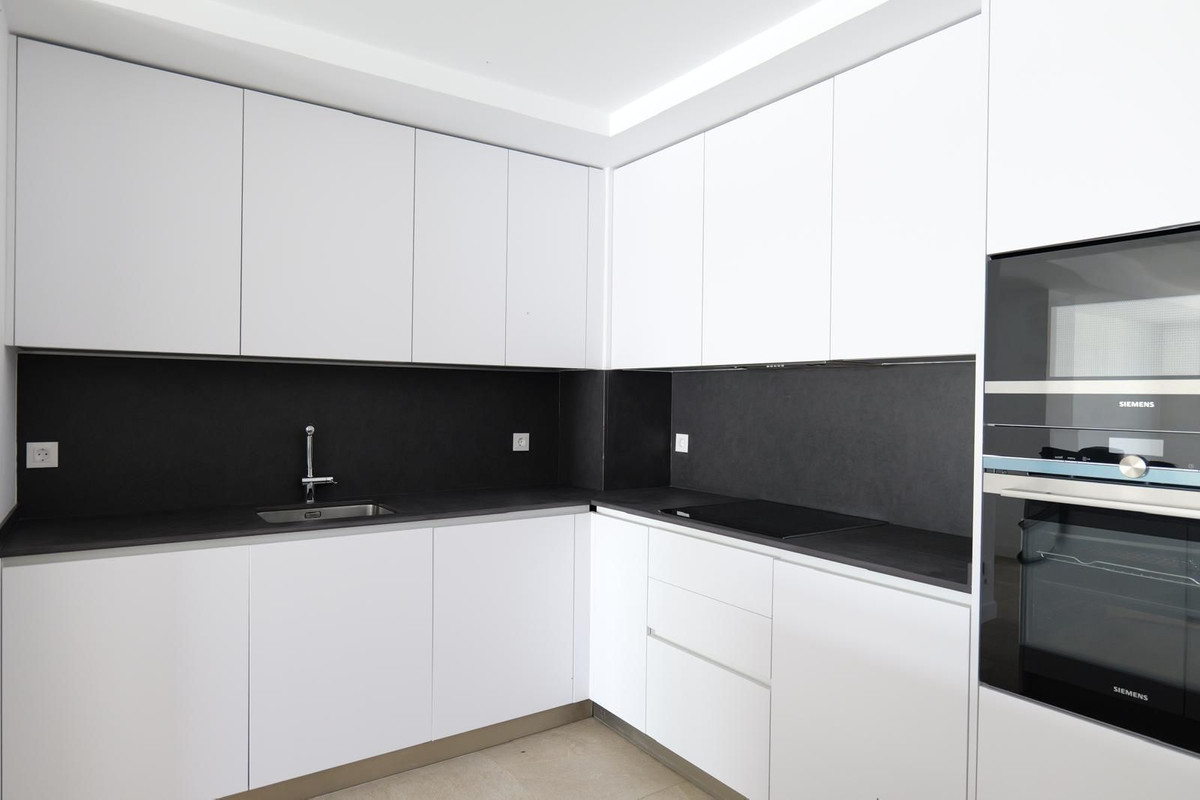 Appartement te koop in Estepona | 2 slaapkamers H5112466
