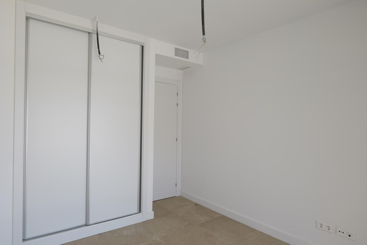Appartement te koop in Estepona | 2 slaapkamers H5112466