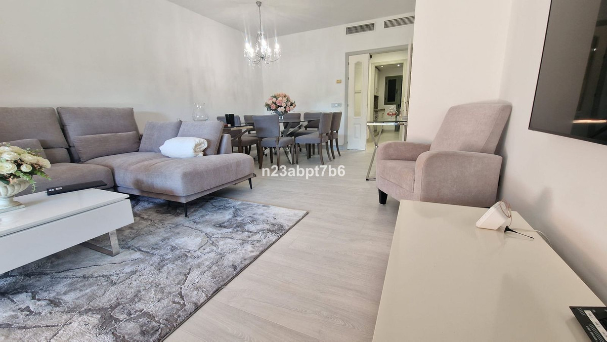 Appartement te koop in Estepona | 2 slaapkamers H5113768