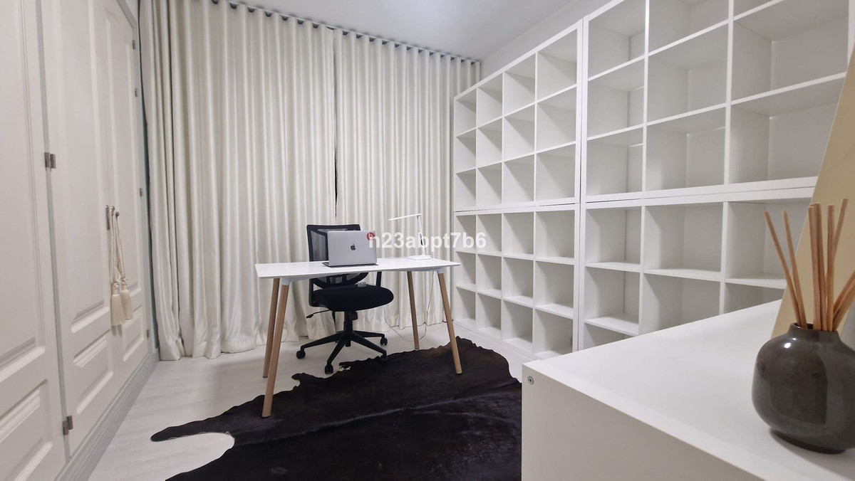 Appartement te koop in Estepona | 2 slaapkamers H5113768