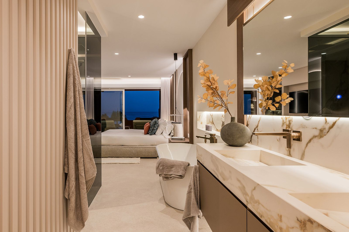 Property main view 44