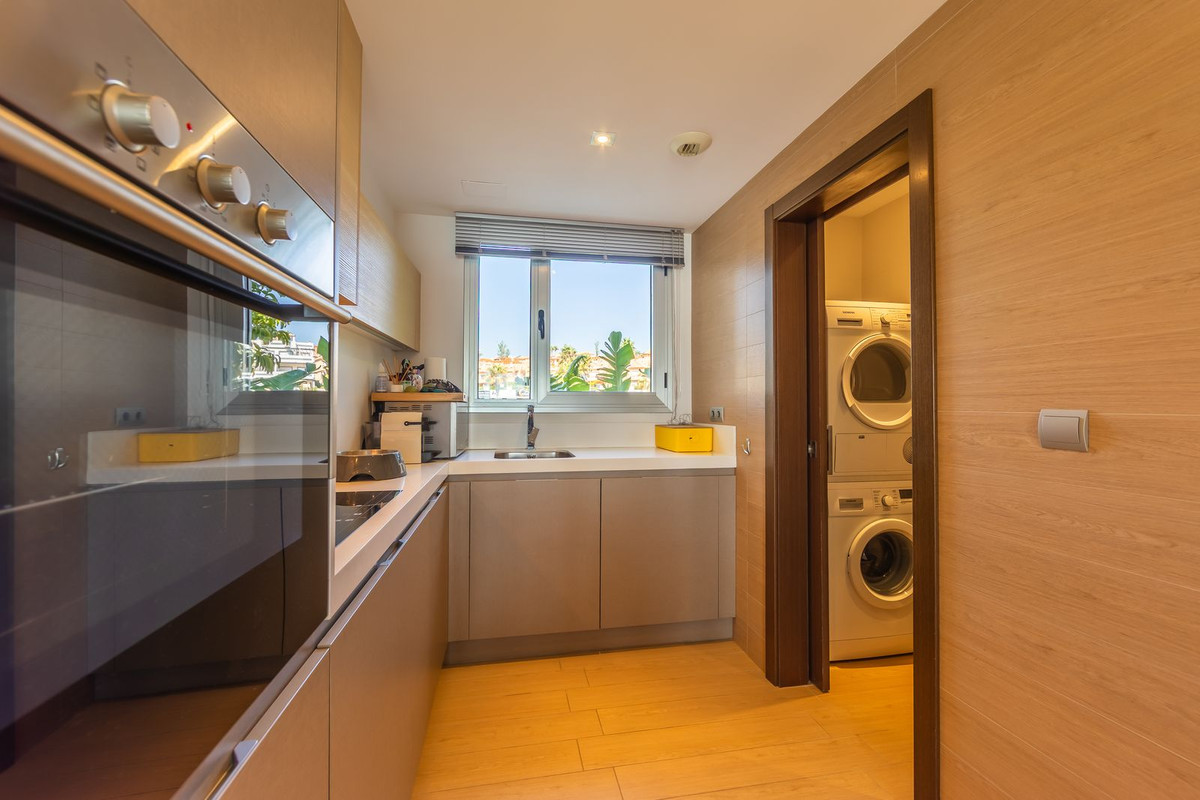 Appartement te koop in Estepona | 2 slaapkamers H5116690
