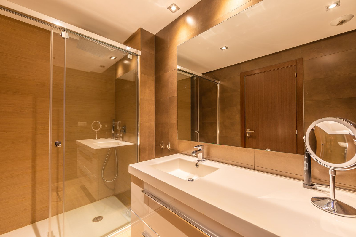 Appartement te koop in Estepona | 2 slaapkamers H5116690