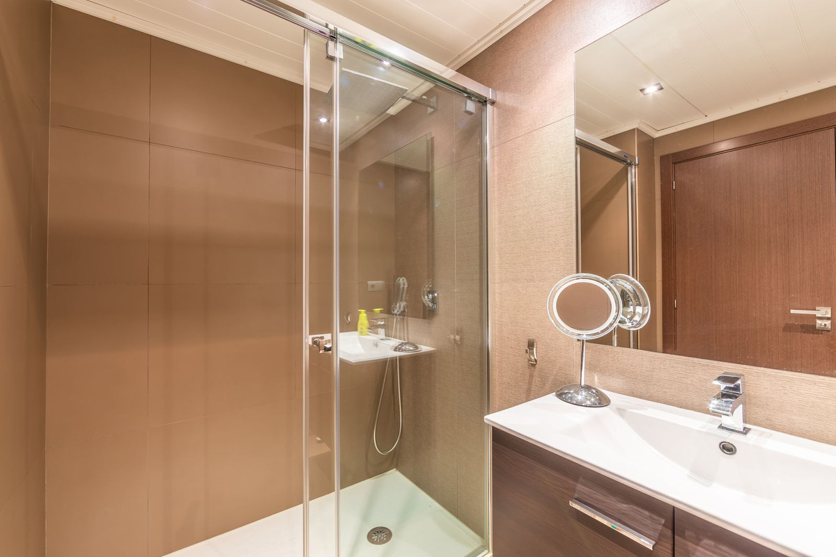 Appartement te koop in Estepona | 2 slaapkamers H5116690
