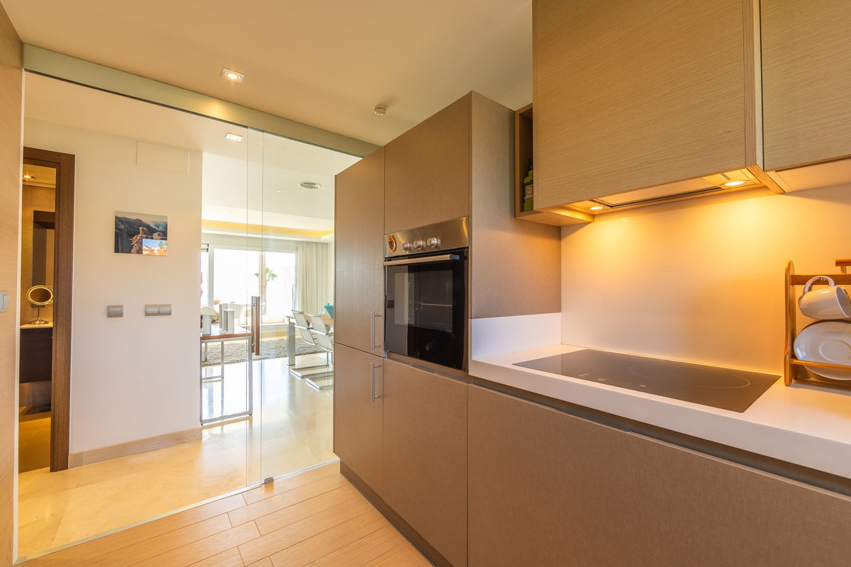 Appartement te koop in Estepona | 2 slaapkamers H5116690
