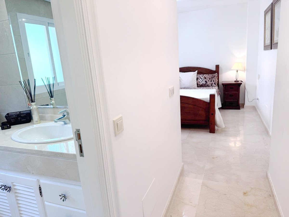 Appartement te koop in Estepona | 2 slaapkamers H5118250