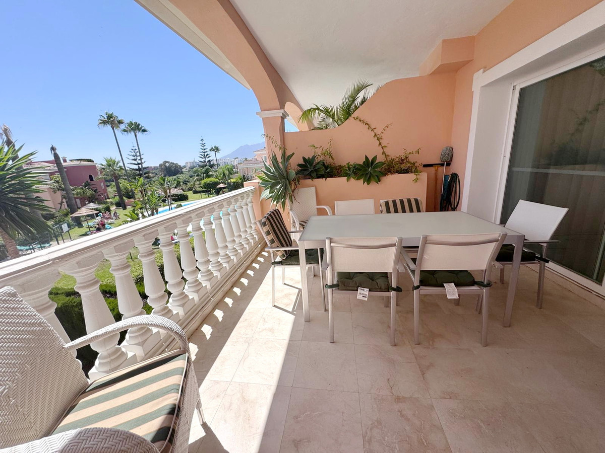 Appartement te koop in Estepona | 2 slaapkamers H5118250