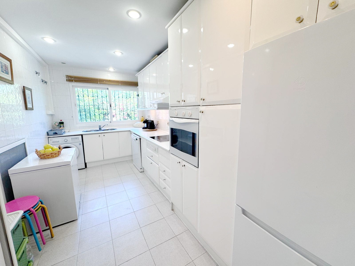 Appartement te koop in Estepona | 2 slaapkamers H5118250