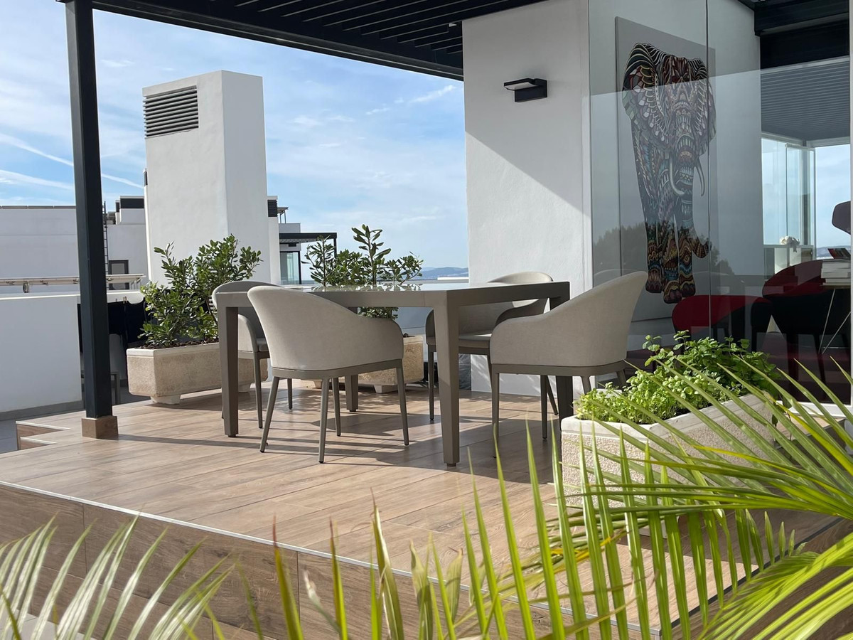 Penthouse te koop in Estepona | 3 slaapkamers H5121457