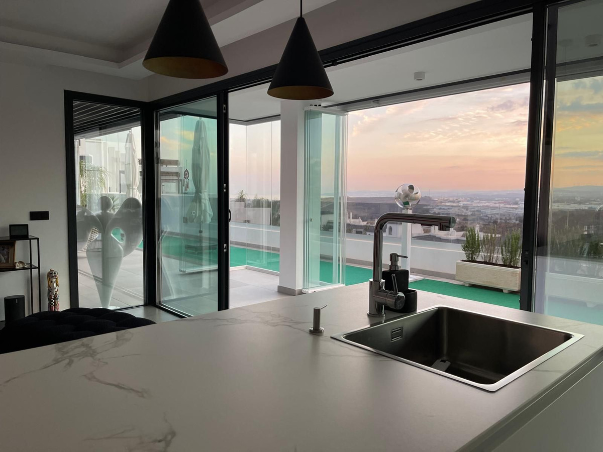 Penthouse te koop in Estepona | 3 slaapkamers H5121457