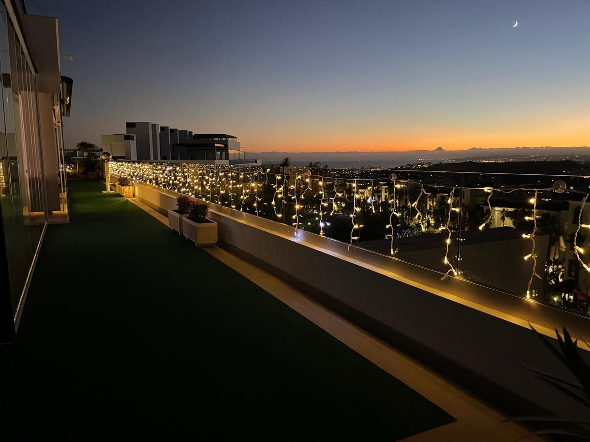 Penthouse te koop in Estepona | 3 slaapkamers H5121457