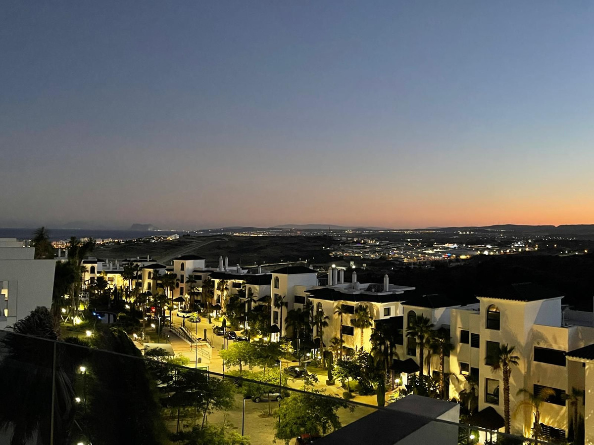 Penthouse te koop in Estepona | 3 slaapkamers H5121457