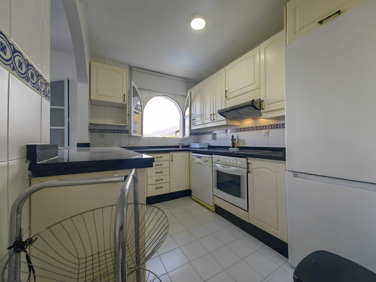 Penthouse for sale in Estepona | 3 bedrooms H5121970