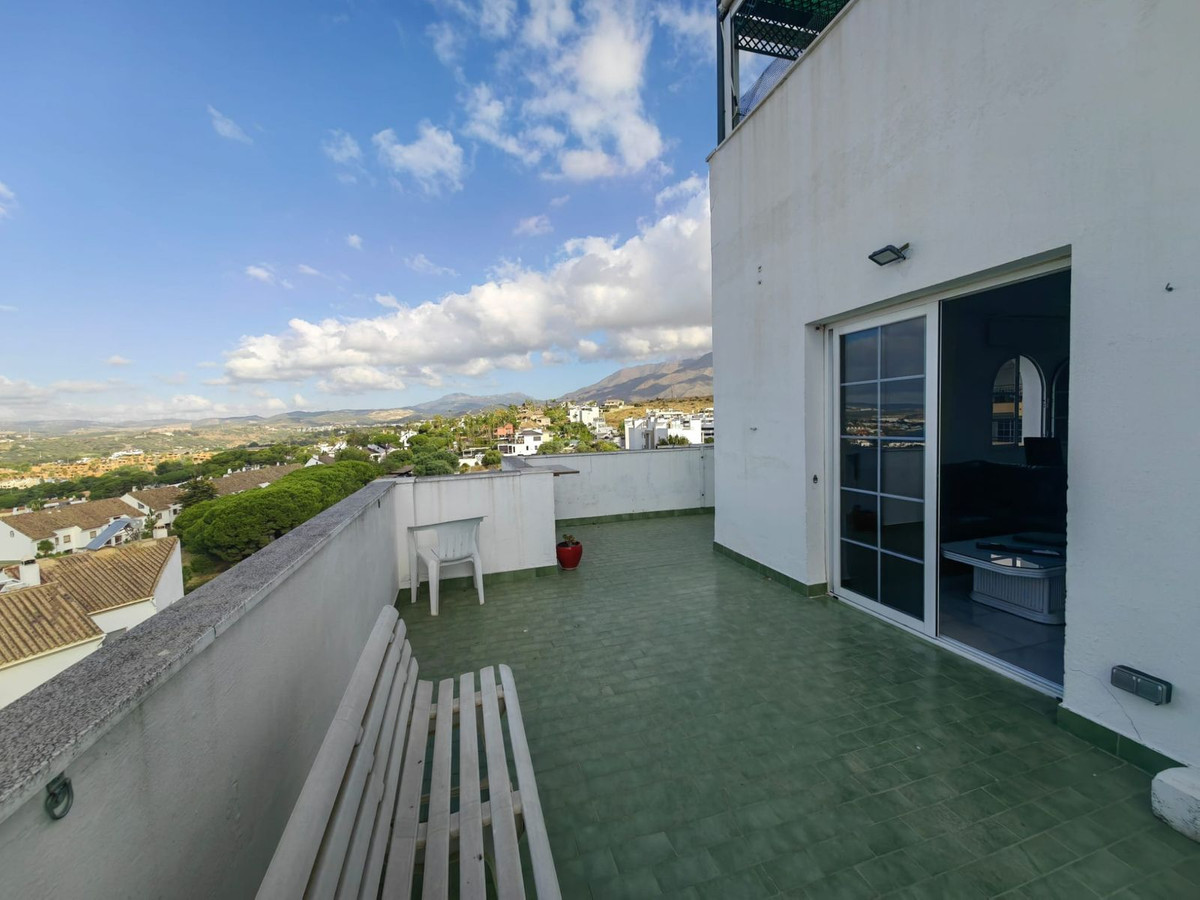 Penthouse for sale in Estepona | 3 bedrooms H5121970