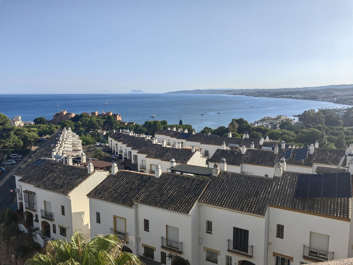 Penthouse for sale in Estepona | 3 bedrooms H5121970