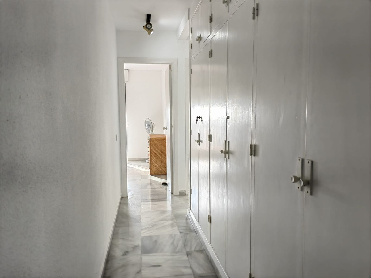 Penthouse for sale in Estepona | 3 bedrooms H5121970