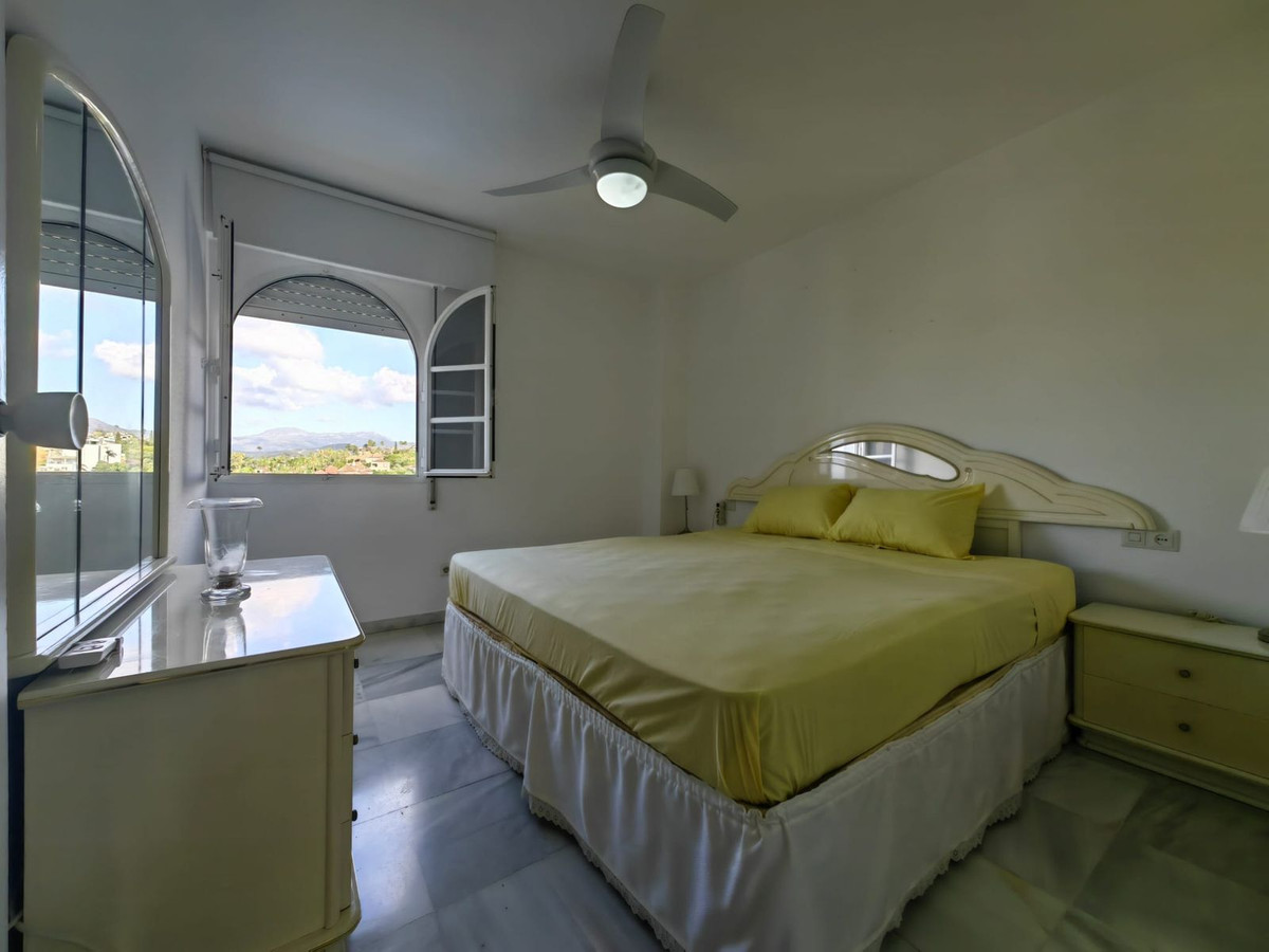 Penthouse for sale in Estepona | 3 bedrooms H5121970