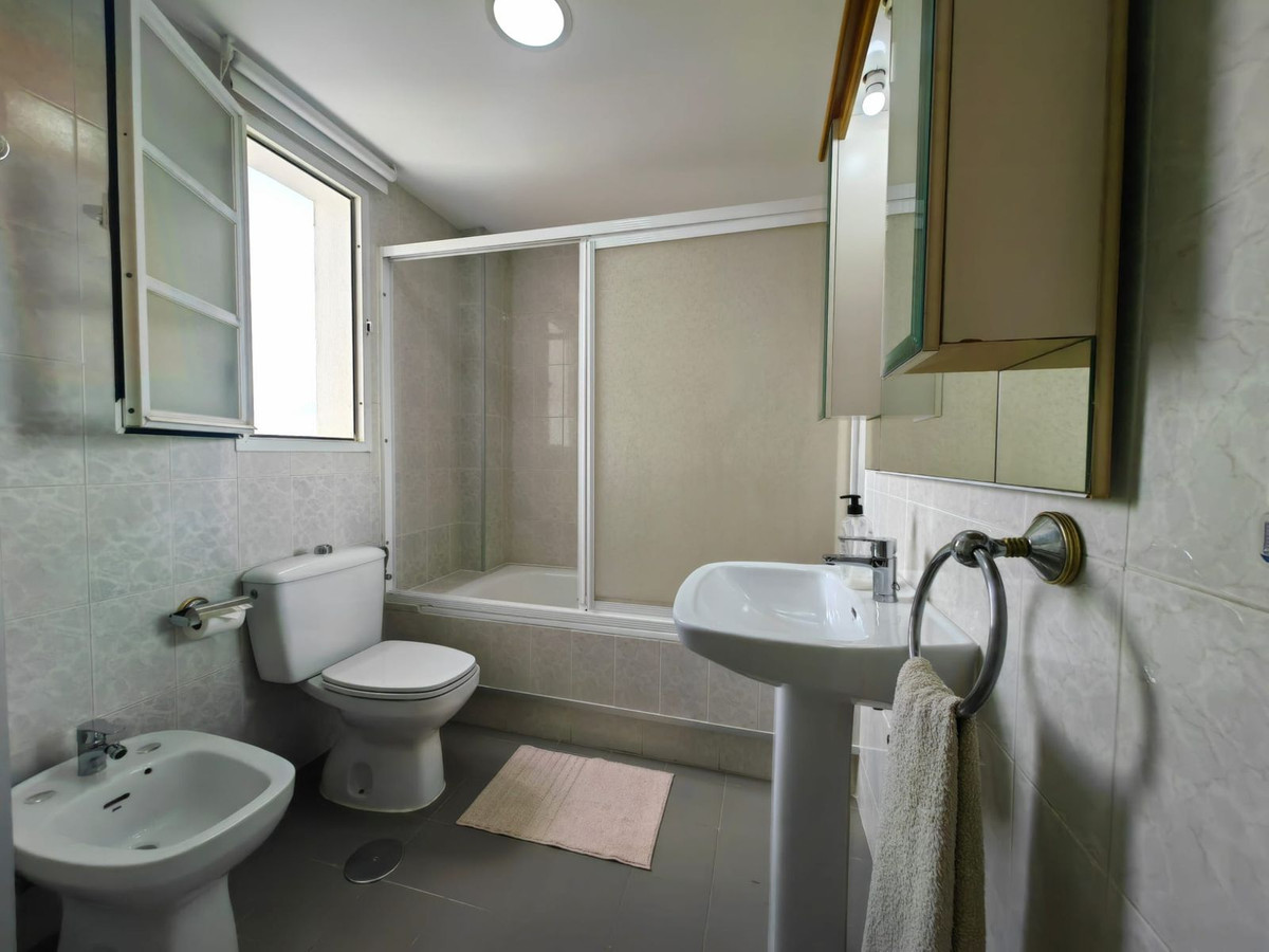 Penthouse for sale in Estepona | 3 bedrooms H5121970