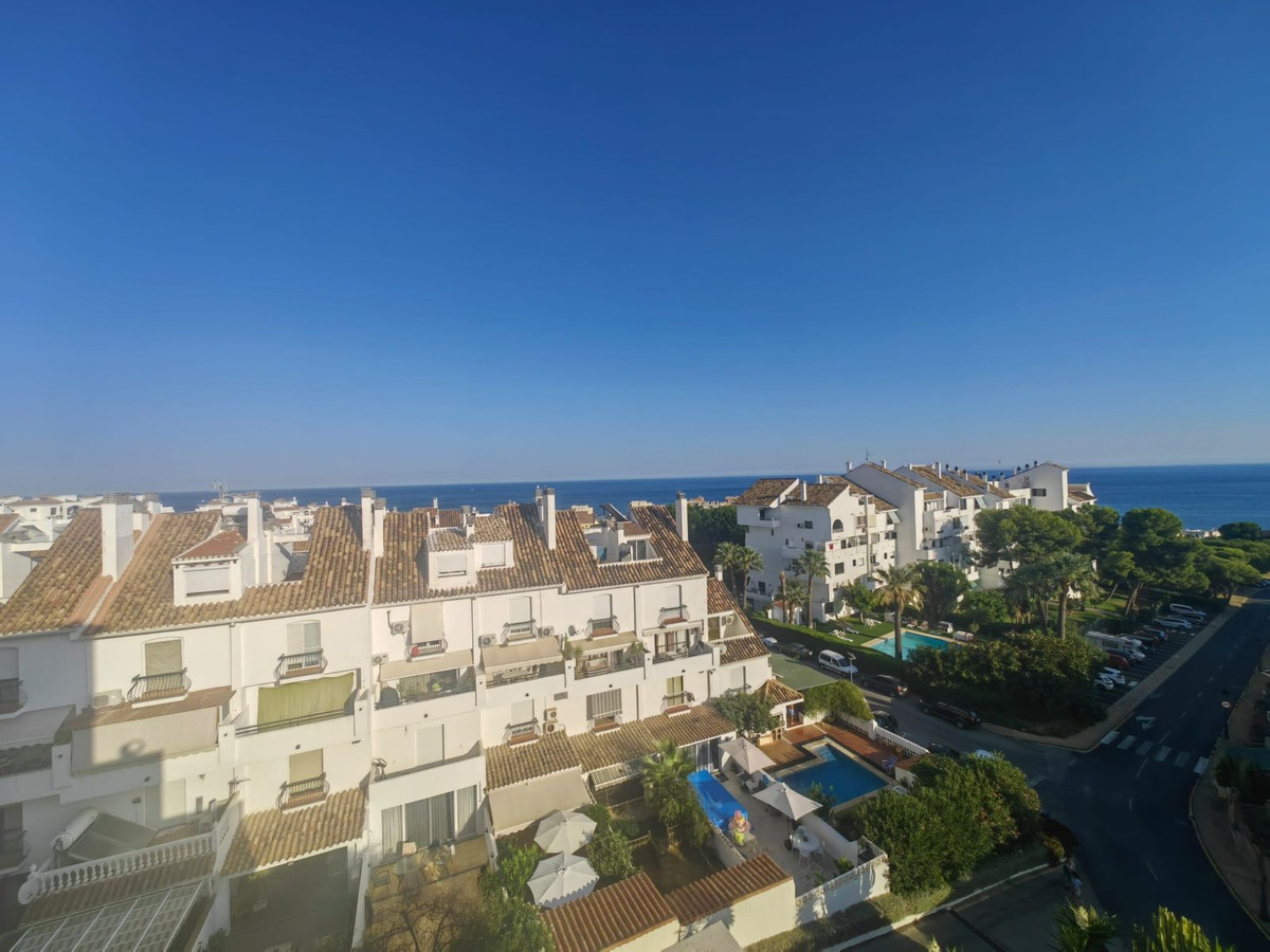 Penthouse for sale in Estepona | 3 bedrooms H5121970