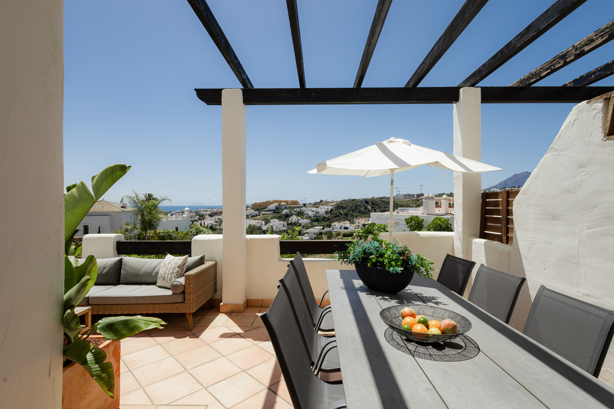 Appartement te koop in Estepona | 2 slaapkamers H5122282