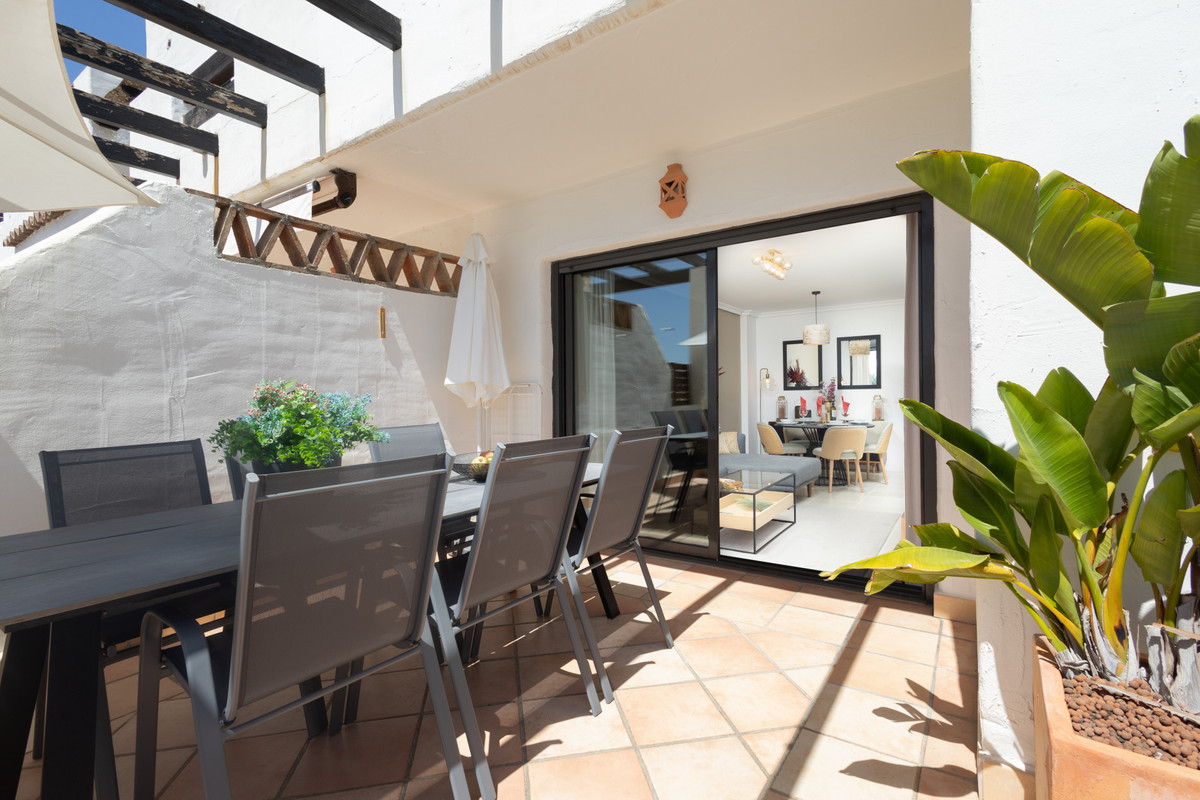 Appartement te koop in Estepona | 2 slaapkamers H5122282