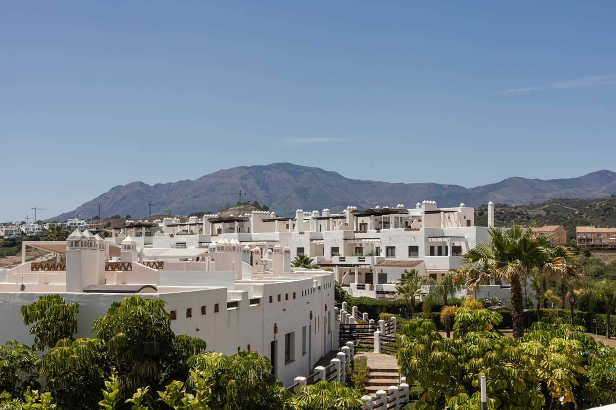 Appartement te koop in Estepona | 2 slaapkamers H5122282