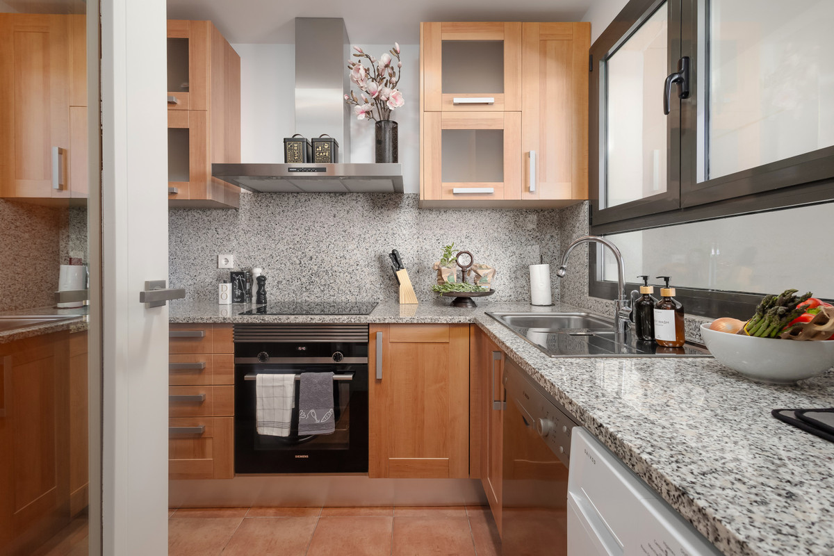 Appartement te koop in Estepona | 2 slaapkamers H5122282