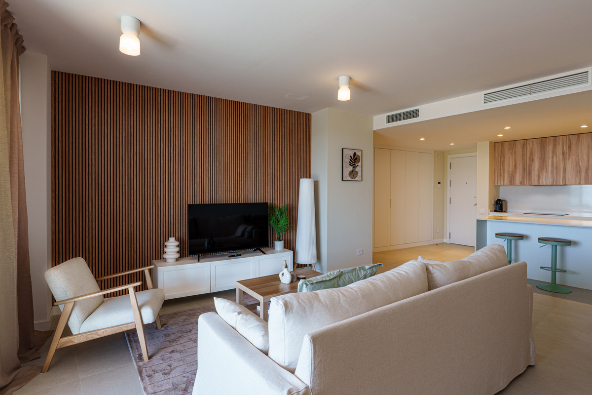 Apartment for sale in Estepona | 2 bedrooms H5122285