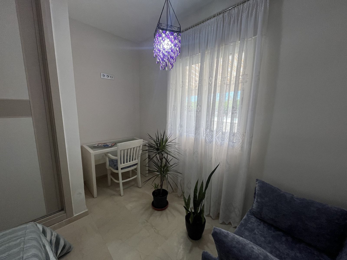 Penthouse te koop in Estepona | 3 slaapkamers H5123185