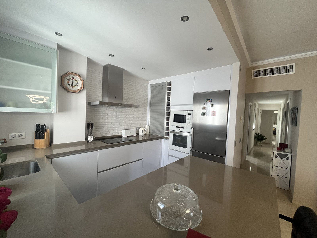 Penthouse te koop in Estepona | 3 slaapkamers H5123185