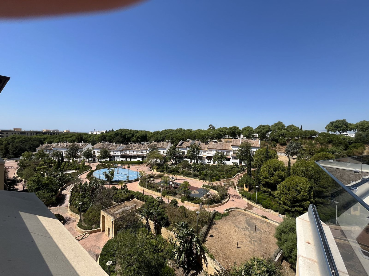Penthouse te koop in Estepona | 3 slaapkamers H5123185