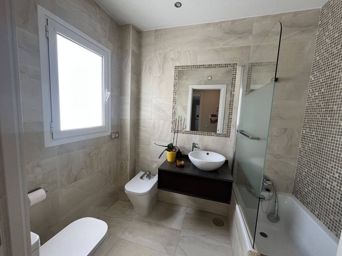 Penthouse te koop in Estepona | 3 slaapkamers H5123185