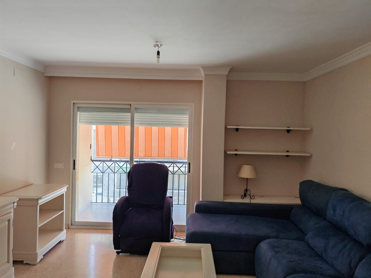 Appartement te koop in Estepona | 3 slaapkamers H5123194