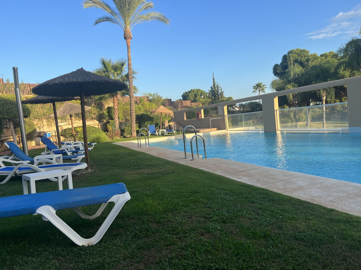 Appartement te koop in Estepona | 3 slaapkamers H5124010
