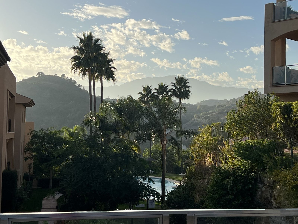 Appartement te koop in Estepona | 3 slaapkamers H5124010
