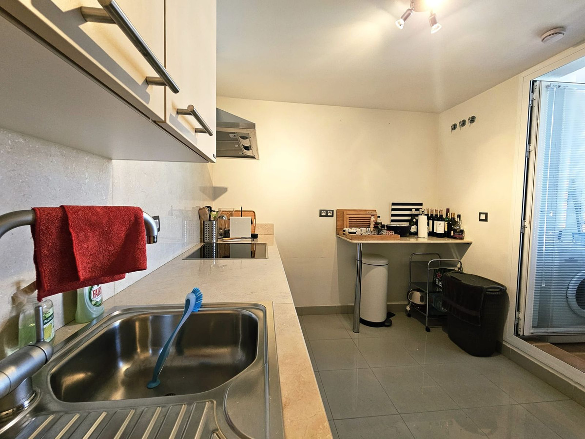 Appartement te koop in Estepona | 3 slaapkamers H5124160