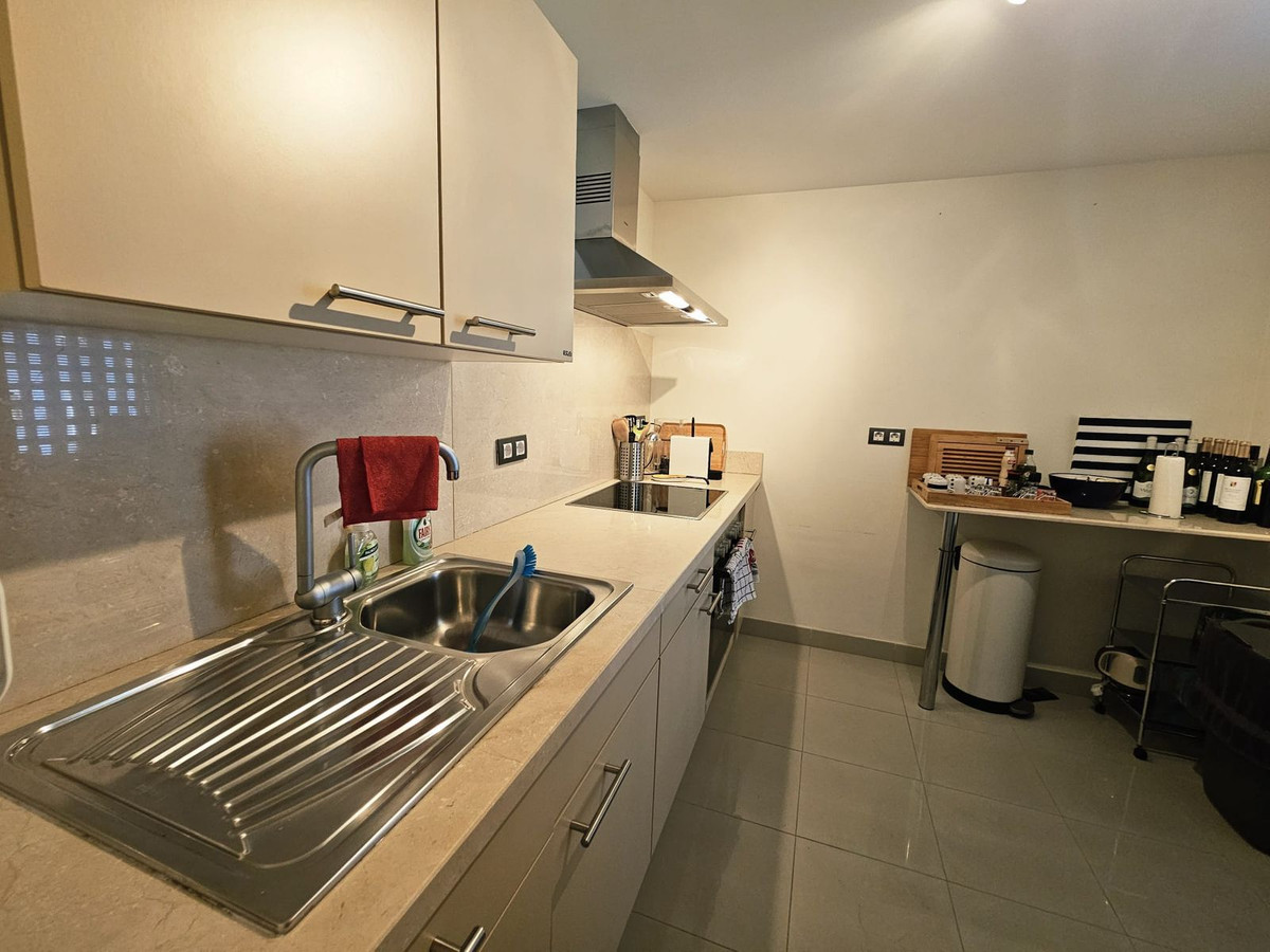 Appartement te koop in Estepona | 3 slaapkamers H5124160