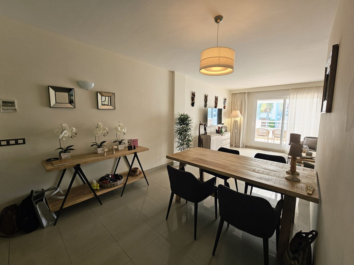 Appartement te koop in Estepona | 3 slaapkamers H5124160