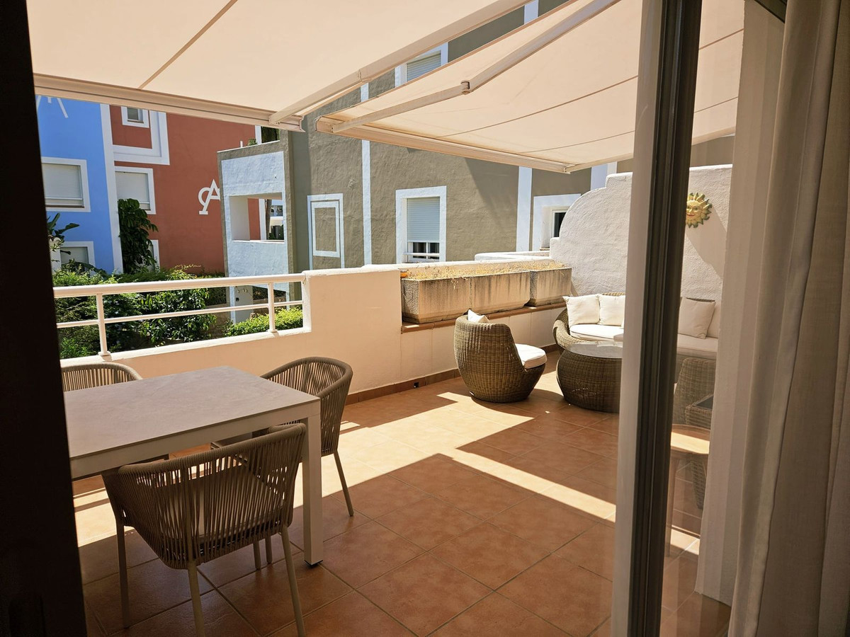 Appartement te koop in Estepona | 3 slaapkamers H5124160
