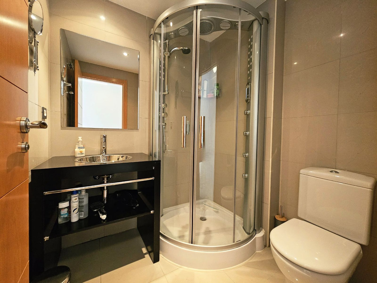 Appartement te koop in Estepona | 3 slaapkamers H5124160