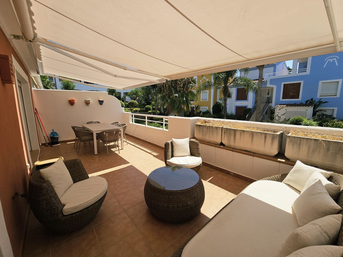 Appartement te koop in Estepona | 3 slaapkamers H5124160