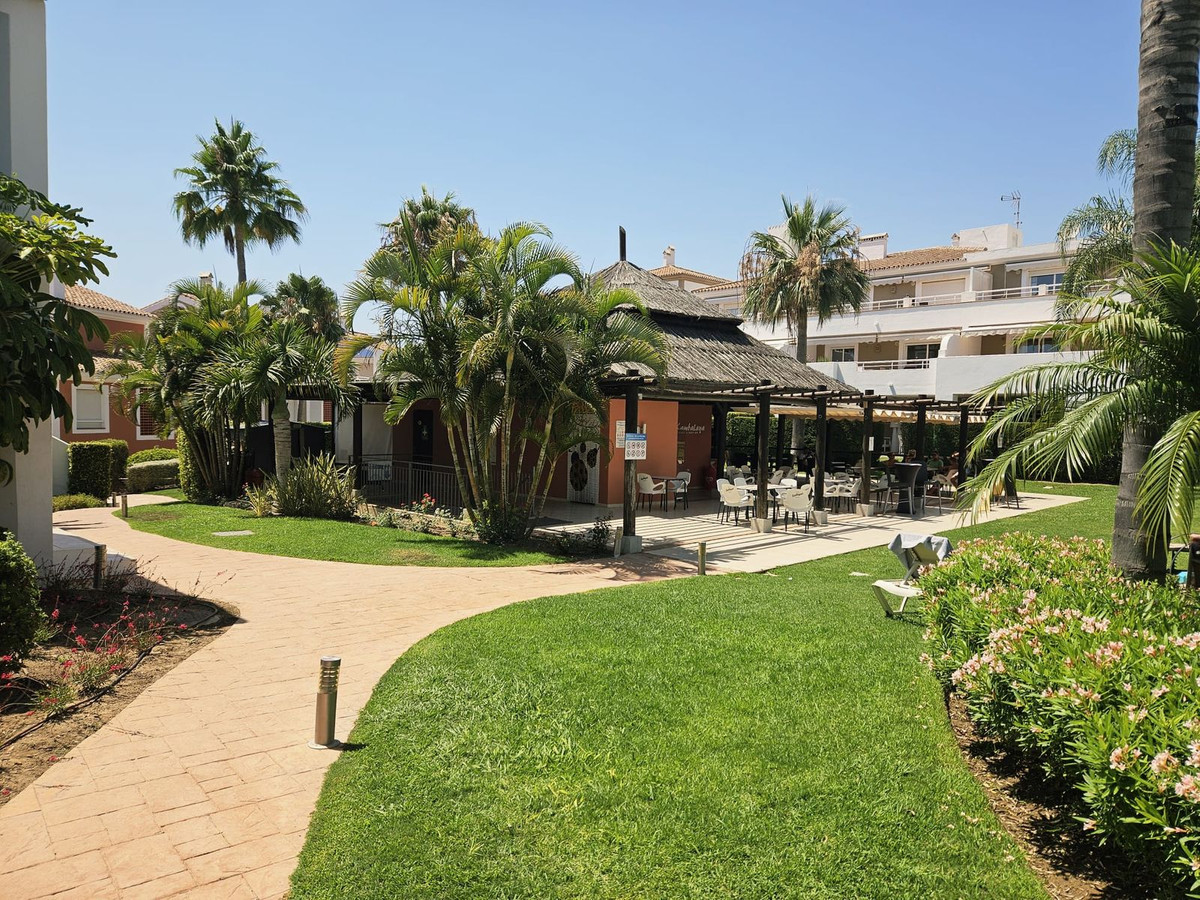 Appartement te koop in Estepona | 3 slaapkamers H5124160