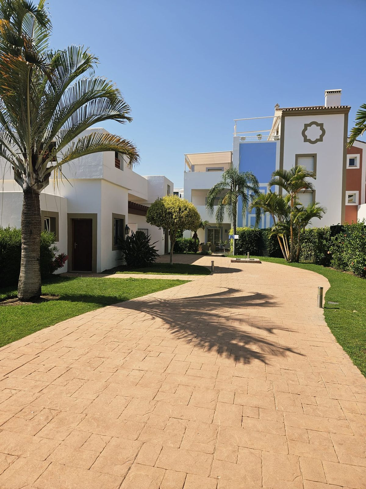 Appartement te koop in Estepona | 3 slaapkamers H5124160